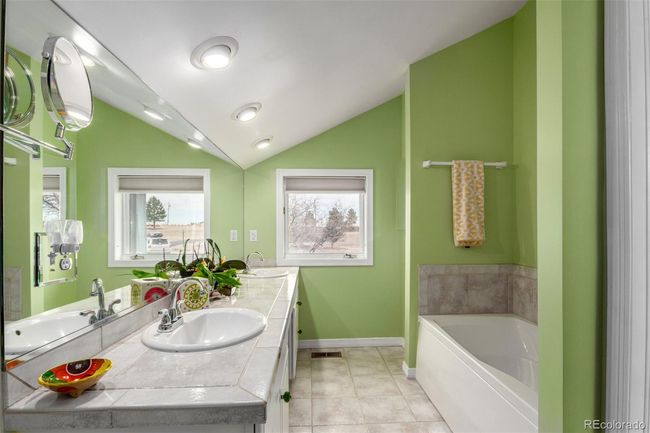 5271 N Mesa Dr, House other with 4 bedrooms, 4 bathrooms and 2 parking in Castle Rock CO | Image 34