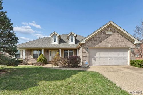 3201 Bear Tracks Dr, Wentzville, MO, 63385-3497 | Card Image