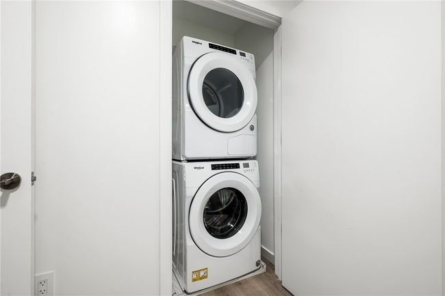 UNIT-303 - 2554 Smallman St, Condo with 2 bedrooms, 2 bathrooms and 1 parking in Pittsburgh PA | Image 24
