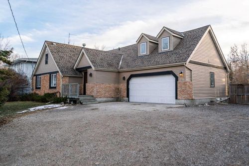 5 Namaka Dr, Namaka, AB, T1P2C9 | Card Image