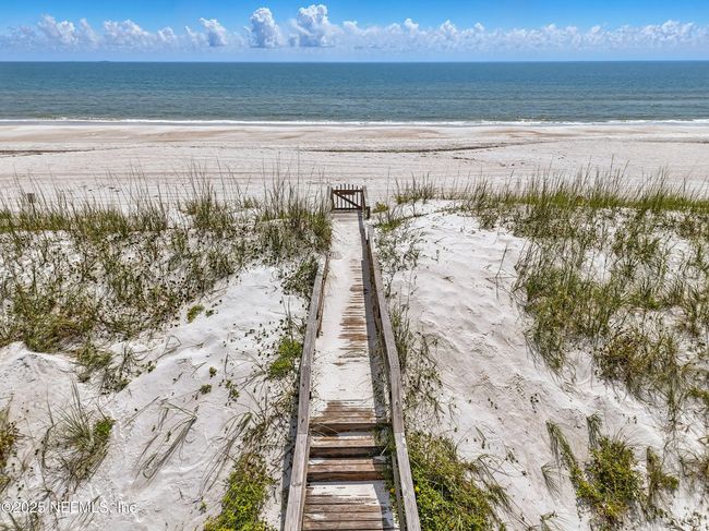 816 Ocean Front, House other with 4 bedrooms, 3 bathrooms and null parking in NEPTUNE BEACH FL | Image 58
