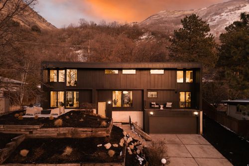 3459 S Crestwood Dr, Salt Lake City, UT, 84109-3272 | Card Image