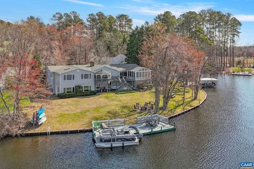 7 Dover Ct, PALMYRA, VA, 22963-3334 | Card Image