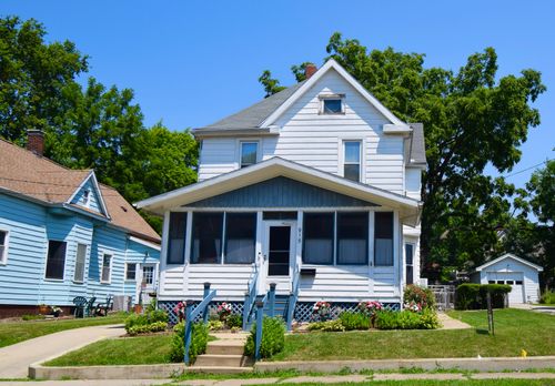 915 W Olive St, Bloomington, IL, 61701-4962 | Card Image
