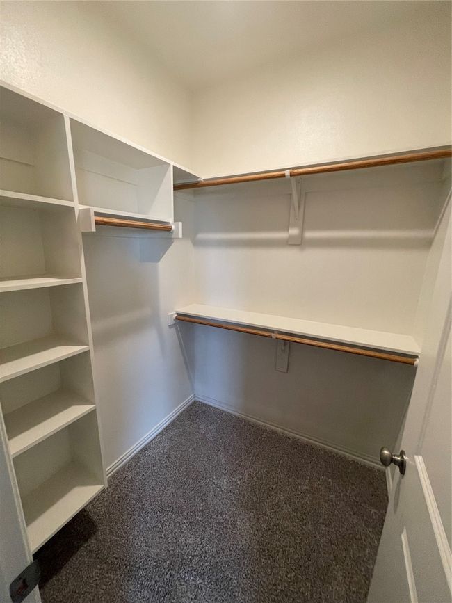 2829 Peony Dr, Home with 3 bedrooms, 2 bathrooms and null parking in Sherman TX | Image 6