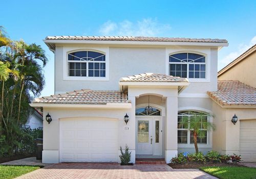 218 Pine Ave, Lauderdale By The Sea, FL, 33308-2921 | Card Image