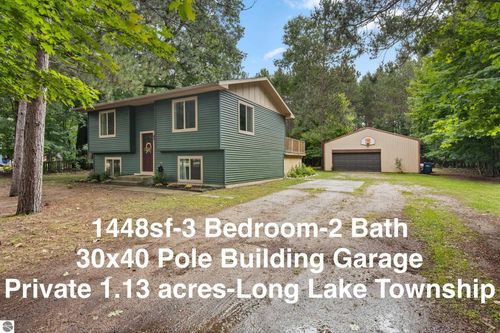 4948 W Red Oaks Dr, Traverse City, MI, 49685-9675 | Card Image