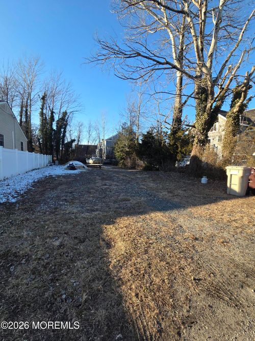 16 Tudor Ave, Pine Beach, NJ, 08741-1439 | Card Image