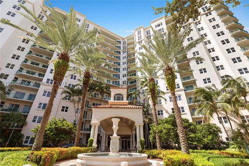 216-19900 E Country Club Dr, Aventura, FL, 33180-3328 | Card Image