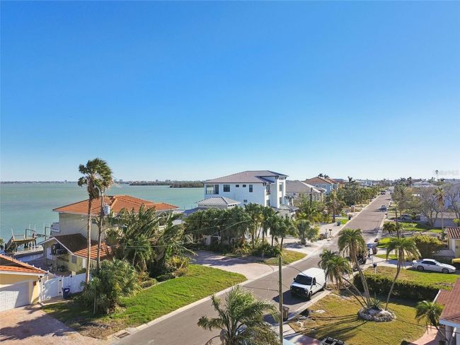 568 Johns Pass Ave, House other with 4 bedrooms, 3 bathrooms and null parking in MADEIRA BEACH FL | Image 83