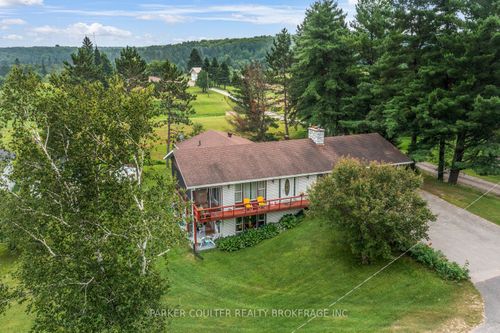 236 Queen St, Burks Falls, ON, P0A1C0 | Card Image