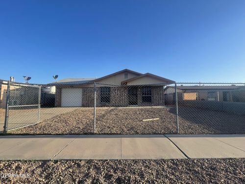5761 Longview Cir, El Paso, TX, 79924-1304 | Card Image