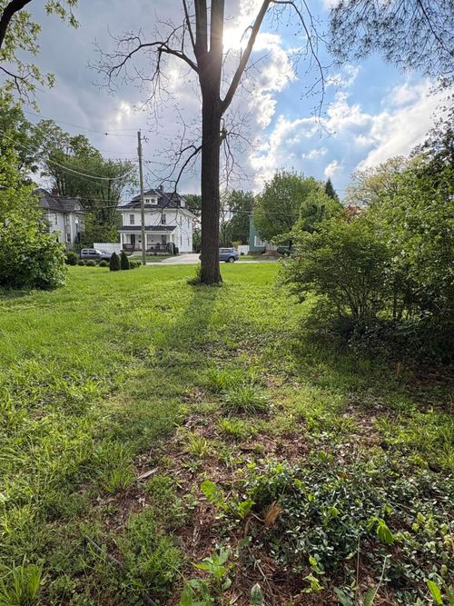 1300 Lancaster Ave, Reynoldsburg, OH, 43068-2136 | Card Image