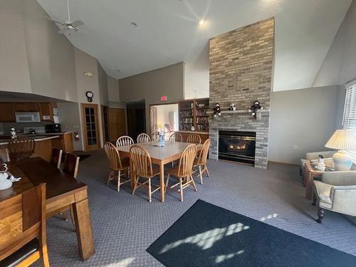 54 Thompson Ave W, West Saint Paul, MN, 55118-3113 | Card Image