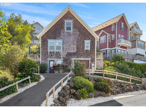 2798 Sw Anchor Ave, Lincoln City, OR, 97367-2017 | Card Image