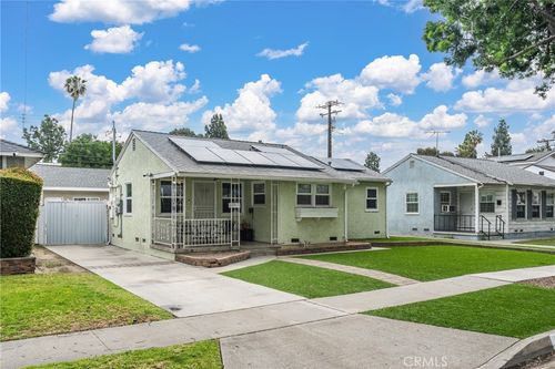 7977 Vista Del Rosa St, Downey, CA, 90240-2145 | Card Image