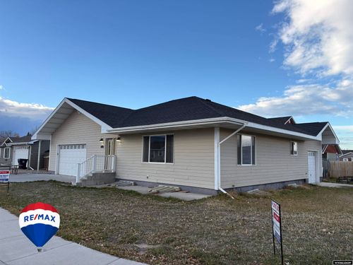 787 Victory Ln, Lander, WY, 82520-3248 | Card Image
