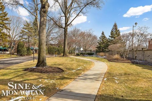 2029 Shorepointe Lane, Grosse Pointe Woods, MI, 48236 | Card Image
