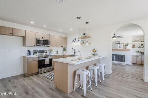 2337 E Contessa St, Mesa, AZ, 85213-7616 | Card Image