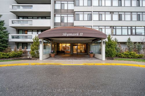 901-1555 Finch Ave E, North York, ON, M2J4X9 | Card Image