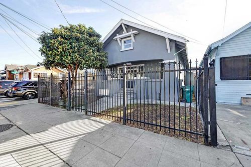 1464 35th Ave, Oakland, CA, 94601-3511 | Card Image