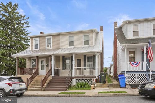 1038 W Locust St, YORK, PA, 17404-3512 | Card Image