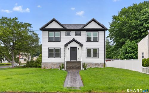 10 Cutrone Rd, Norwalk, CT, 06850-2824 | Card Image