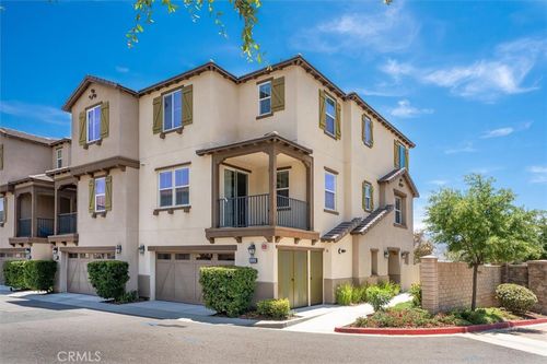 22138 Barrington Way, Santa Clarita, CA, 91350-5742 | Card Image