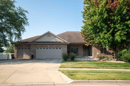 2603 Country Meadow Lane, Cedar Falls, IA, 50613 | Card Image