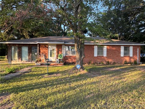 1411 W Dairy Ln, Atoka, OK, 74525-7401 | Card Image