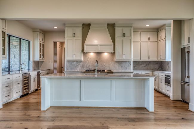 4961 Hartfield Rd, Home with 4 bedrooms, 5 bathrooms and 2 parking in Round Top TX | Image 9