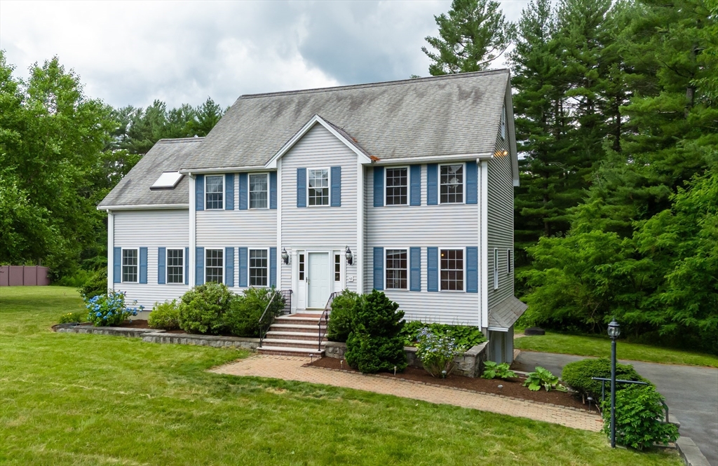 Westmeadow Ln, North Billerica, MA 01862