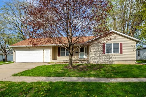 413 N East St, Cambridge, IL, 61238-1011 | Card Image