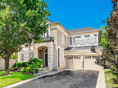 130 Innville Cres, Oakville, ON, L6L0B8 | Card Image