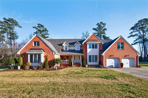 9327 Rivershore Dr, Suffolk, VA, 23433-1517 | Card Image