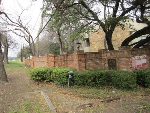 1013-7340 Skillman Street, Dallas, TX, 75231 | Card Image