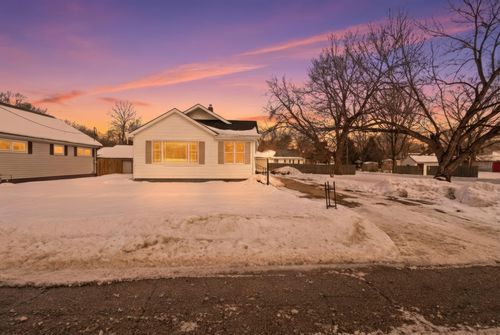 621 French St, Niles, MI, 49120-2907 | Card Image