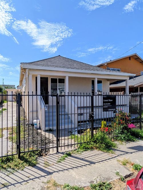 687 9th Street, Richmond, CA, 94801 | Card Image