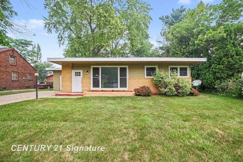 4640 Wall St, Saginaw, MI, 48638-4567 | Card Image