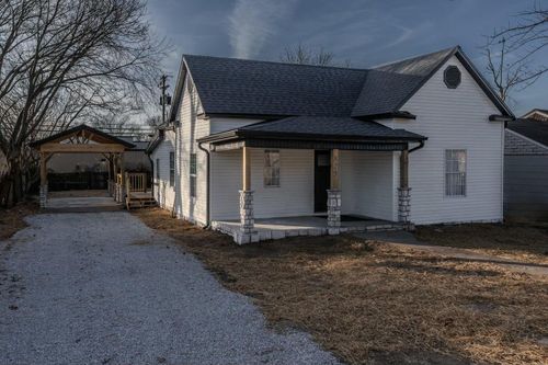 825 S Park Ave, Aurora, MO, 65605-2251 | Card Image