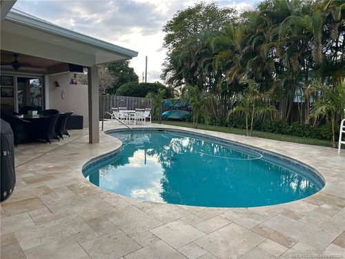1642 Thumb Point Dr, Fort Pierce, FL, 34949-3527 | Card Image
