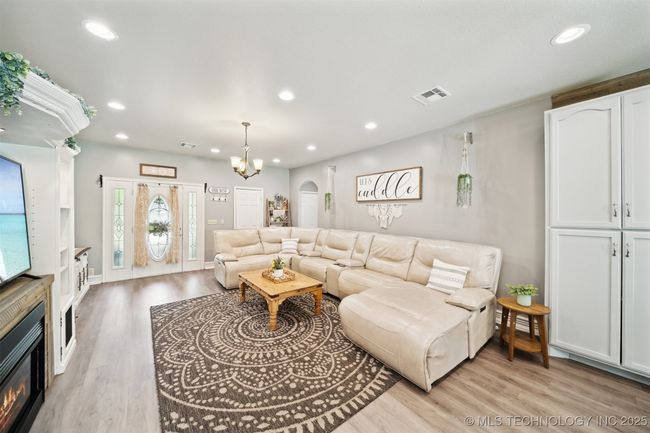 539 N Gunter St, House other with 2 bedrooms, 2 bathrooms and null parking in Vinita OK | Image 5