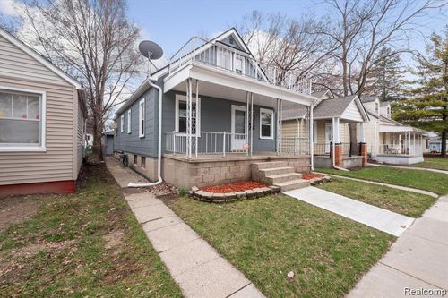 8262 Jackson Ave, Warren, MI, 48089-2925 | Card Image