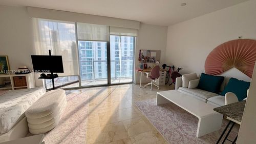 apt-3212-1050 Brickell Ave, Miami, FL, 33131-3913 | Card Image