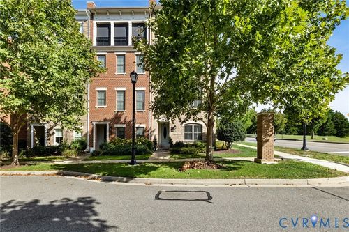 3300 Haydenpark Ln, Henrico, VA, 23233-7827 | Card Image