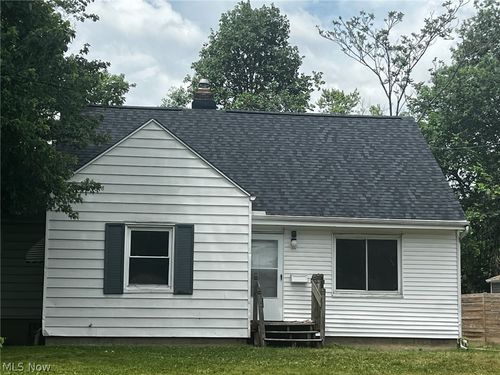 4276 E 162nd Street, Cleveland, OH, 44128 | Card Image