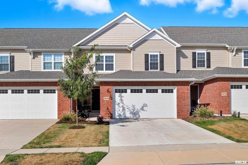 3970 Orchard Dr, Bettendorf, IA, 52722-3892 | Card Image