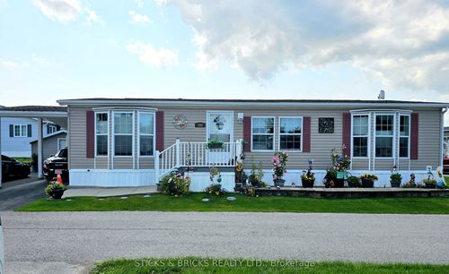 3033 Townline Rd, Stevensville, ON, L0S1S1 | Card Image