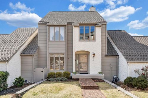 4910 Hunting Hills Cir, Roanoke, VA, 24018 | Card Image