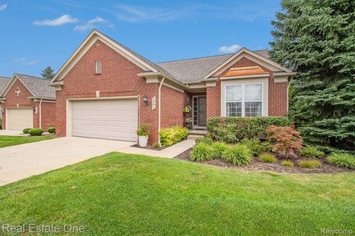 1-3991 Rainier Dr, Howell, MI, 48843-9203 | Card Image